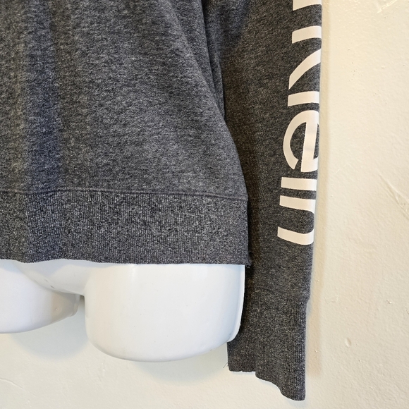 Calvin Klein - Performance Crew Neck Sweater - Picture 5 of 15